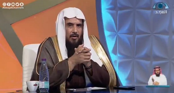 الخثلان: أخذ أجور وظائف السعودة بلا عمل «لا يجوز» (فيديو)