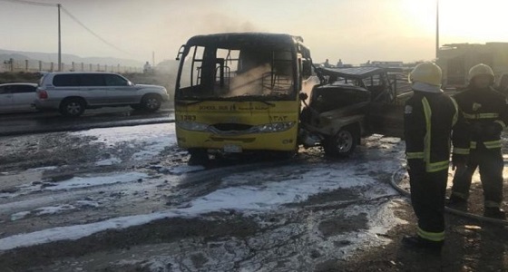 إصابات في اشتعال حافلة نقل مدرسي بمحايل