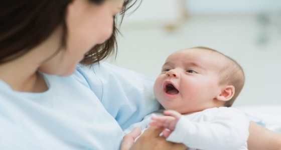 بالفيديو.. أخصائية تغذية تكشف مدى تأثير « الرجيم » على الأم المُرضعة