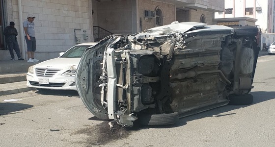 بسبب إطار متطاير.. وفاة شخص داخل مغسلة سيارات في مكة