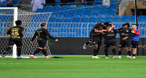 الرائد يقسو على الشباب برباعية