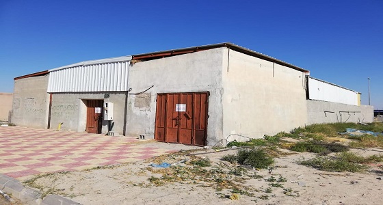 بالصور.. بلدية مليجة تغلق قسم صحة البيئة مصنع ومستودعات إنتاج الإسفنج