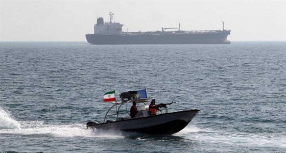 الحرس الثوري الإيراني يحتجز سفينة قرب جزيرة أبو موسى