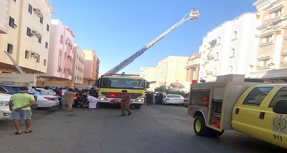 بالصور.. 13 حالة إصابة في حريق بناية بالعاصمة المقدسة