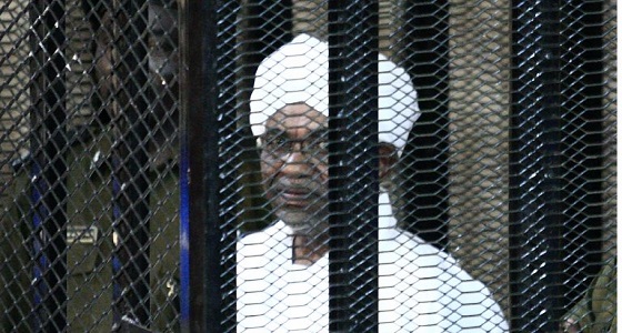 النيابة السودانية تُطالب بـ إعدام البشير بعد تعديل قانوني