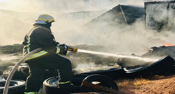 السيطرة على حريق في طريق المطار بالمدينة المنورة
