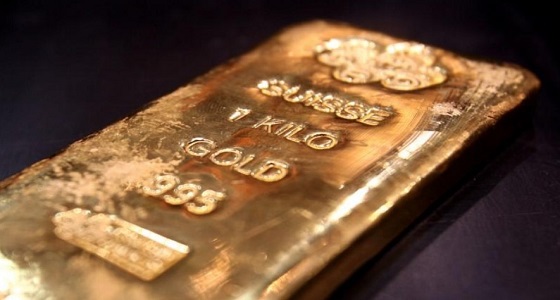 أسعار الذهب ترتفع بفعل تراجع الدولار وتحوط نهاية العام