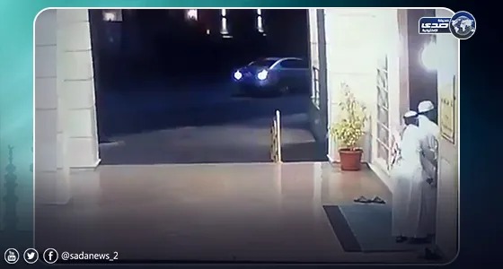 أنباء عن القبض على اللصّين اللذين حاولا سرقة مسّن أمام مسجد
