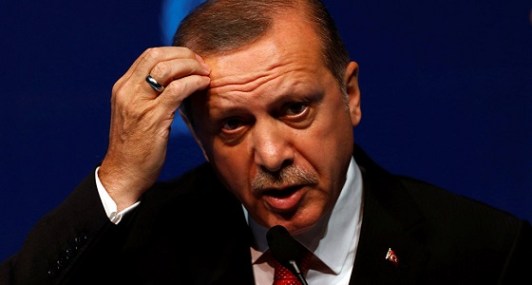 محلل سياسي: أردوغان يهرب من أزماته الداخلية بالتدخل في ليبيا..وتركيا ليست عظمى