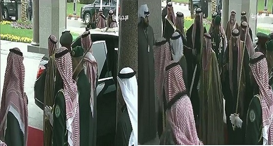 بالفيديو .. لحظة وصول الملك سلمان قصر الدرعية لرئاسة القمة الخليجية