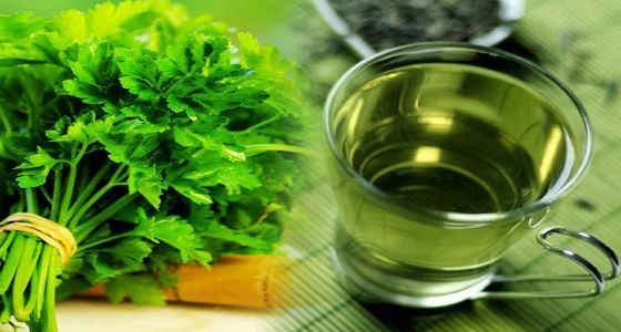 مشروب طبيعي للتخلص من مشكلة تورم القدمين 