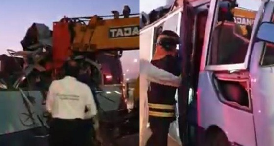 بالفيديو.. إصابة 7 مضيفات بالخطوط السعودية في حادث تصادم بالرياض