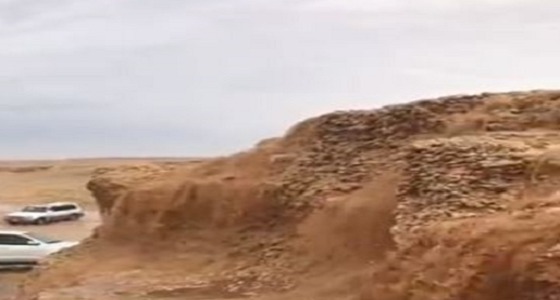 بالفيديو.. تدفق المياه من شلالات البويب شرق الرياض