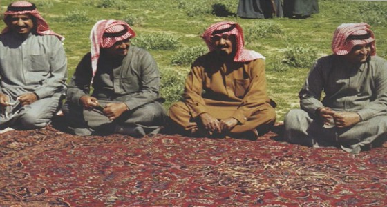 صورة نادرة تجمع خادم الحرمين بالملك فهد والملك عبدالله رحمهما الله