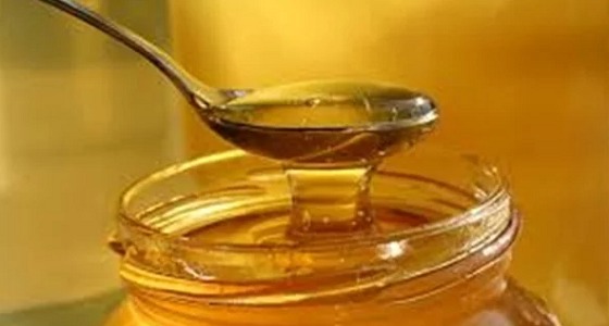 تحذير: الملاعق المعدنية تحول عسل النحل لمادة شديدة السمية !