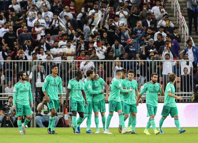 بالفيديو.. ريال مدريد يخطف بطاقة التأهل إلى نهائي كأس السوبر الإسباني من فالنسيا