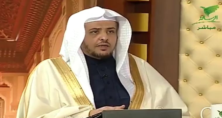 بالفيديو.. المصلح يوضح حكم خروج المرأة المعتدة لتعلم القرآن 