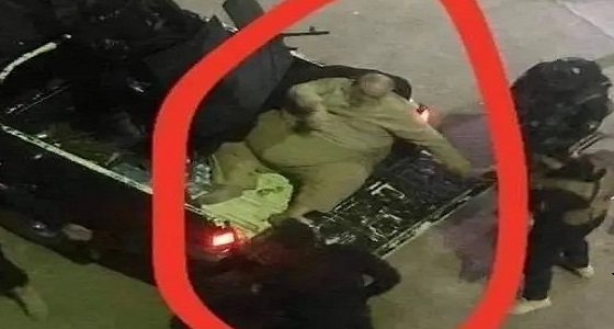 بالصور.. نقل مفتي «داعش» داخل «وانيت» بعد القبض عليه بسبب سمنته المفرطة
