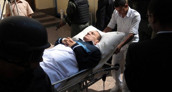 نقل حسني مبارك إلى قسم الأورام بمستشفى في سرية تامة