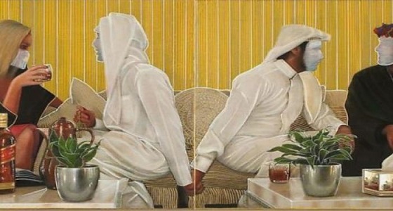 فنانة تشكيلية كويتية تٌعلق على لوحاتها المُخلة بالآداب عقب إغلاق معرضها