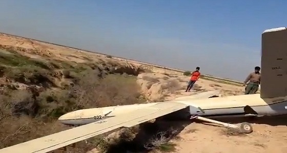 تحطم طائرة في أرض زراعية بإيران من جديد (فيديو)