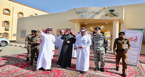 محافظ بيشة يفتتح مشروع تطوير مبنى العيادات الخارجية