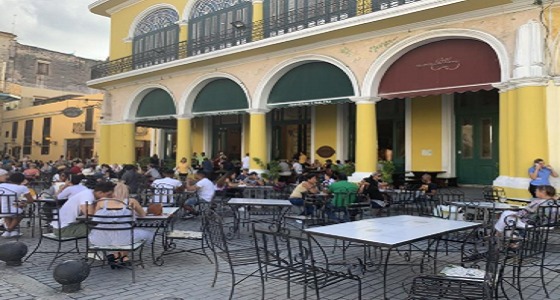 بالفيديو موقف سفارة المملكة في كوبا مع مواطن نفدت نقوده في أحد المطاعم