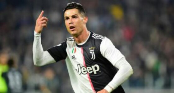 مدرب ليون يقترح حلا غريبا لإيقاف رونالدو 