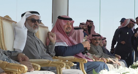 أمير الشمالية يفتتح مهرجان الصقور بطريف