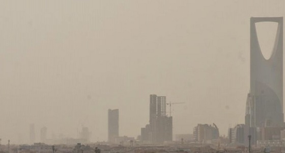 موجة غبار تجتاح الرياض(فيديو)