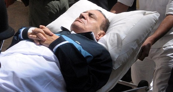 حسني مبارك يدخل العناية المركزة من جديد