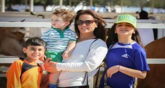 بالفيديو.. والدة حلا الترك توجه رسالة مؤثرة لأبنائها بغناء: «معقول أنساك»