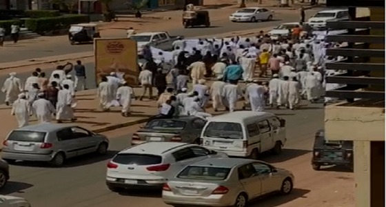 مظاهرات غاضبة في السودان رفضًا للقاء «البرهان ونتنياهو»