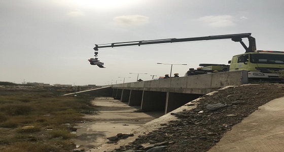 مدني العرضيات ينفذ تجربة فرضية احتجاز أشخاص بالسيول