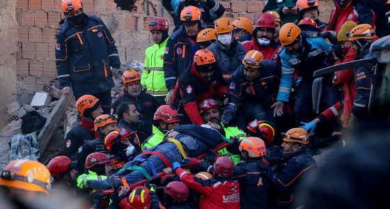 شاهد.. أستاذ جامعي يُبرر الاعتداءات الجنسية على الأطفال