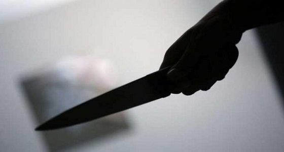 زوج يقتل زوجته ويطعن والديها ويٌسلم نفسه بالطائف