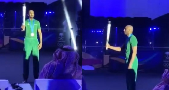 هادي صوعان يحمل شعلة دورة الألعاب السعودية 2020 (فيديو)