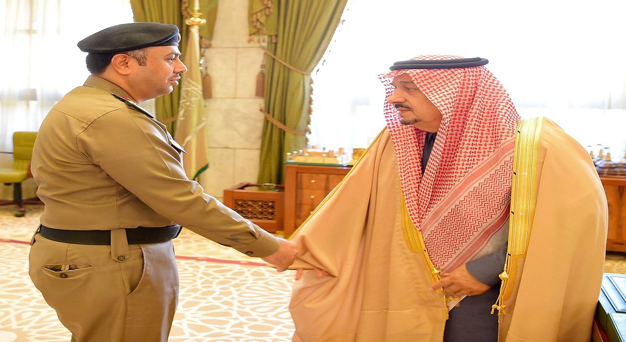 سمو أمير منطقة الرياض يستقبل مدير شرطة المنطقة ونائب قائد القوات الخاصة لأمن الطرق