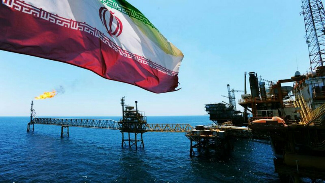 وثائق سرية: العقوبات الأمريكية عطلت ربع منصات الحفر النفطي في إيران