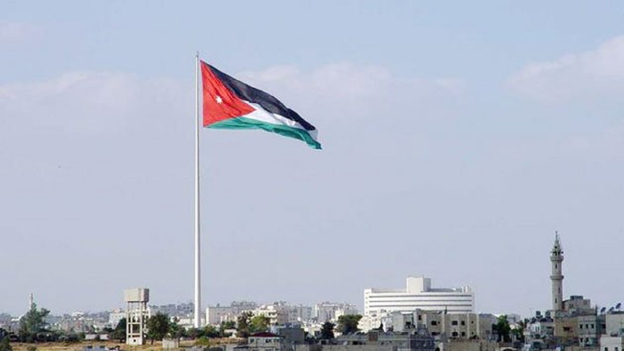 الأردن تطالب شعبها بعدم التقبيل لمنع انتشار «كورونا»