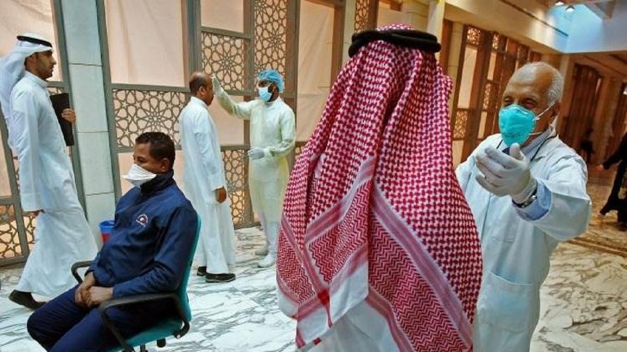 شيخ من الأسرة الحاكمة بالكويت يغادر المستشفى دون إذن رغم الاشتباه بإصابته بكورونا