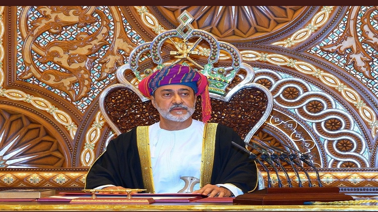 سلطان عمان يوجه بإنشاء صندوق الأمان الوظيفي بـ 10 ملايين