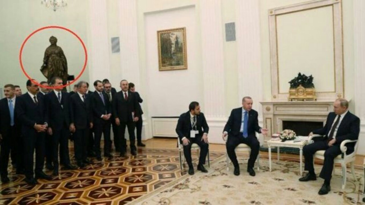 بوتين يهين أردوغان بتمثال إمبراطورة روسية سفكت دماء الأتراك