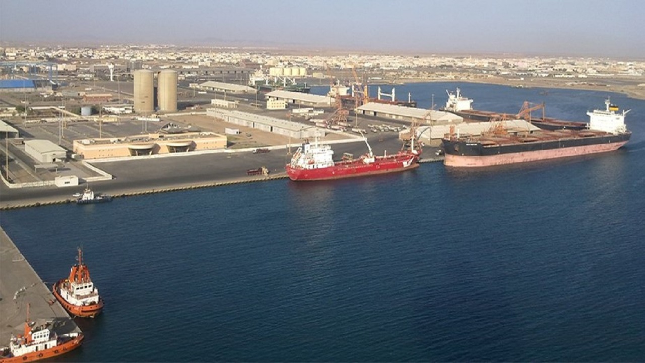 إلزام الوكلاء الملاحين بالإبلاغ عن وصول البواخر إلكترونيا