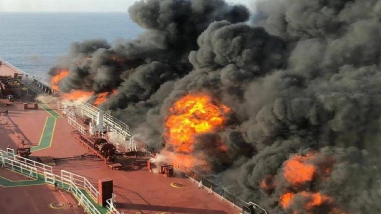 4 قتلى إثر انفجار بمنشأة نفطية في ماليزيا