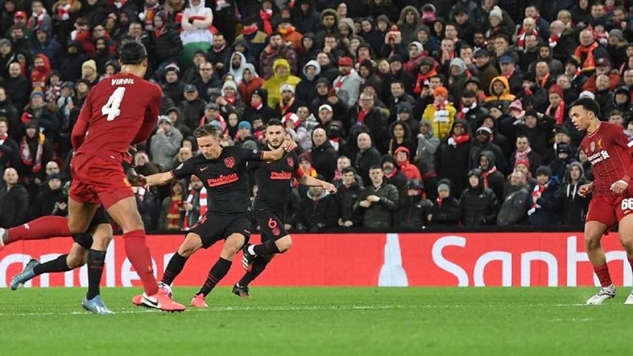 مدير صحة ليفربول: مباراتنا أمام أتلتيكو كانت خطأ وسببت انتشار الوباء