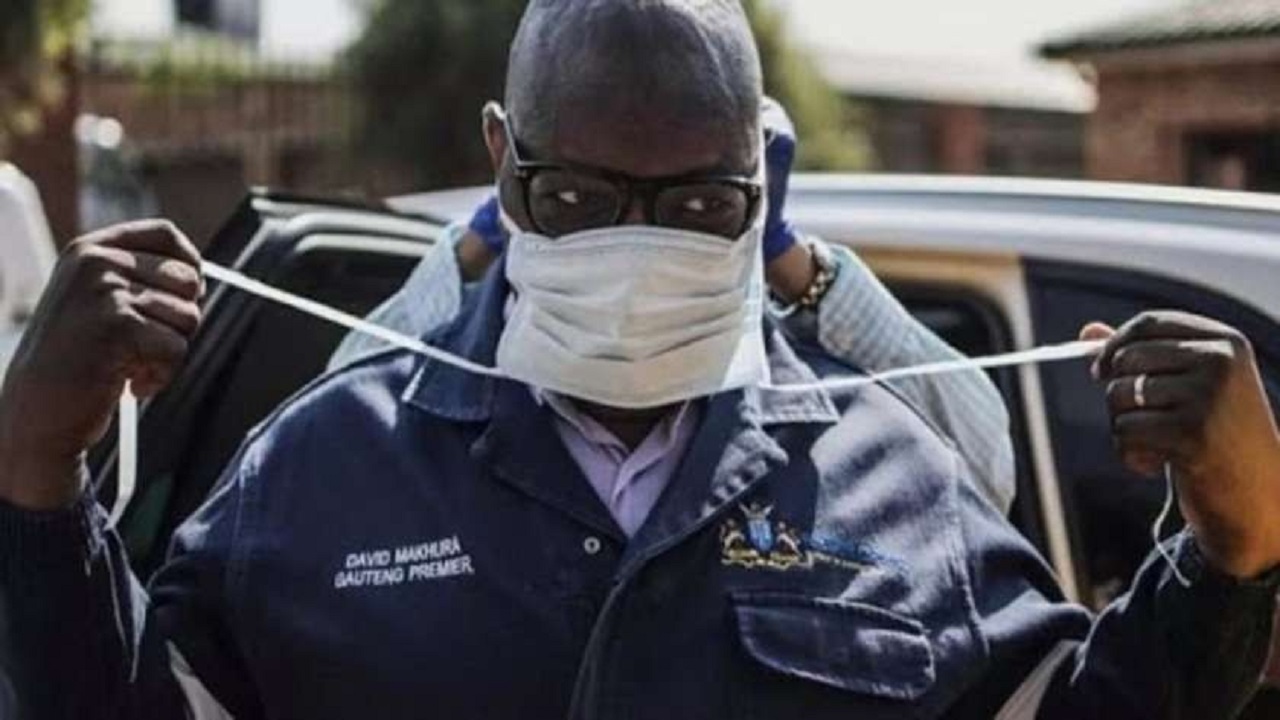 وزير دفاع كوت ديفوار يعلن إصابته