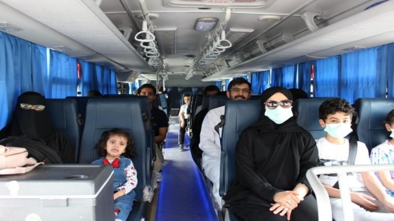 بالصور.. ‏تفويج أول دفعة إجلاء من المواطنين العالقين بالبحرين