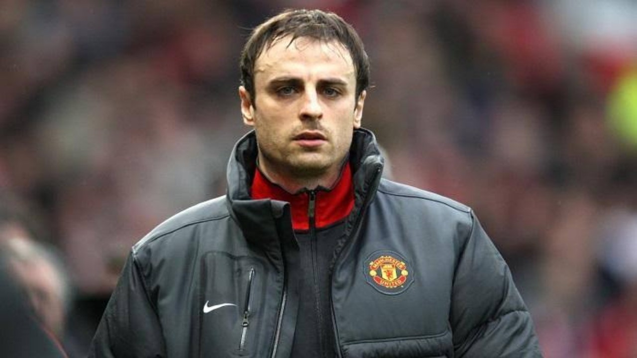 مهاجم مانشستر يونايتد السابق: ليفربول يستحق لقب الدوري