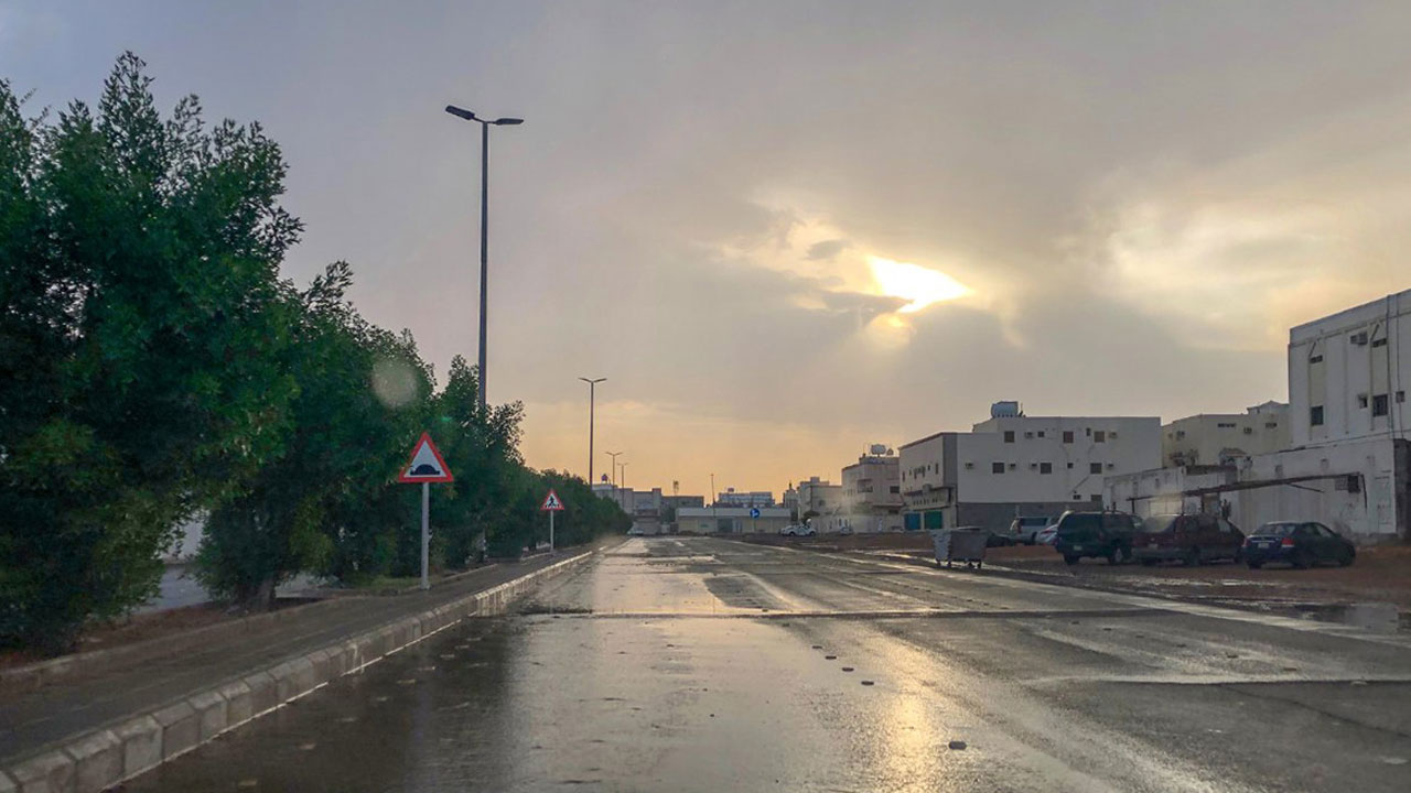 «الأرصاد»: أمطار رعدية على جازان